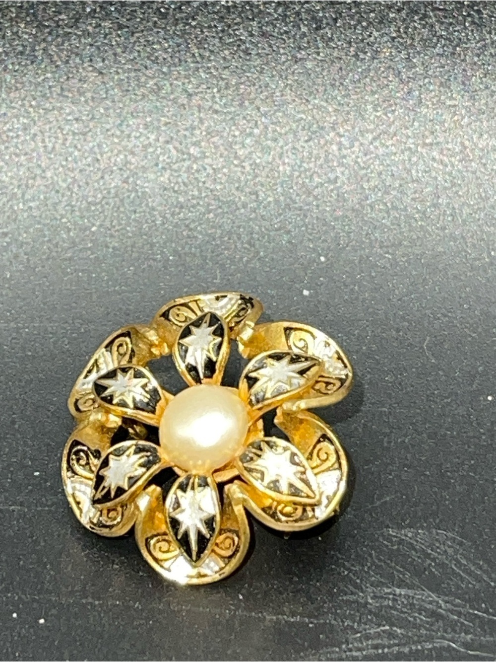 Vintage Damascene Floral Brooch Scarf Pin Faux Pearl Black Gold Starburst - Picture 12 of 12